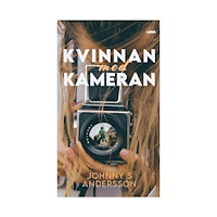 Johnny S. Andersson Kvinnan med kameran (bok, danskt band)