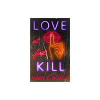 Amazon Publishing Love at First Kill (häftad, eng)