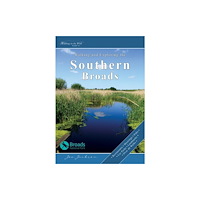 Walking in the Wild Walking and Exploring the Southern Broads (häftad, eng)