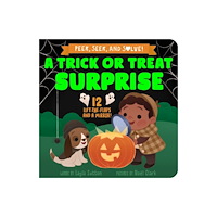Sourcebooks, Inc A Trick or Treat Surprise (bok, board book, eng)