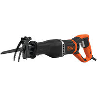 Black & Decker Tiger-/Svärdsåg 750W grenhållare&två sågblad