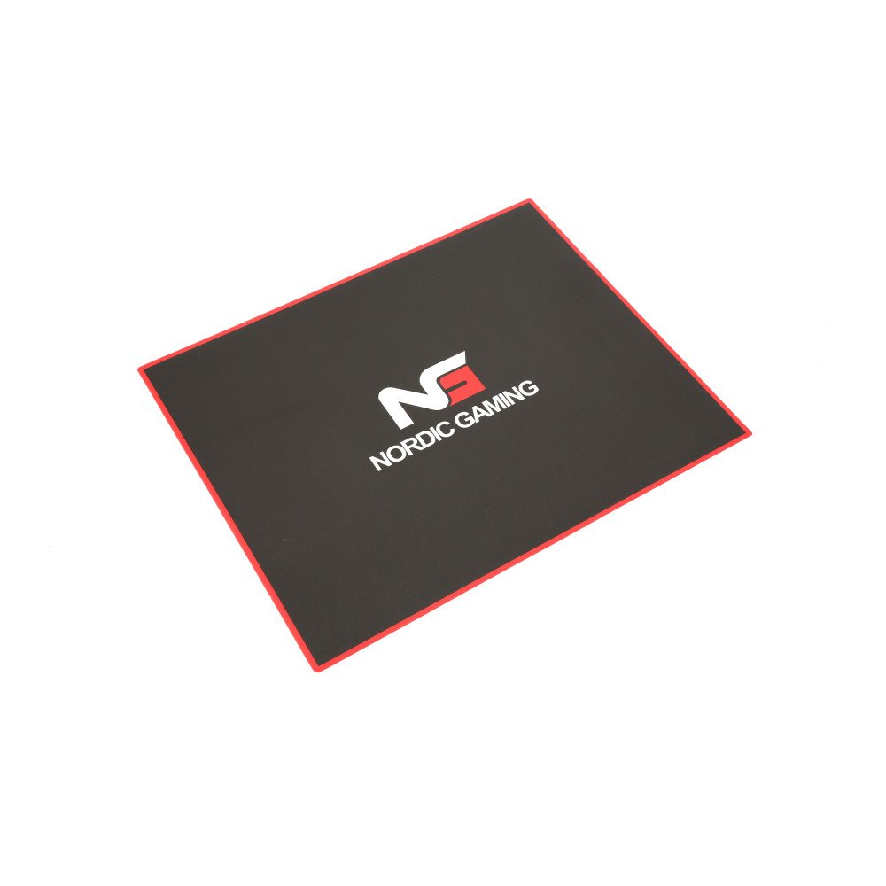 Nordic Gaming Guardian - stolmatta - 120 x 100 cm - svart - ram: röd