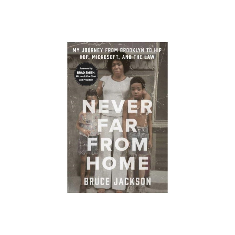 Never Far from Home (häftad, english) Simon & Schuster