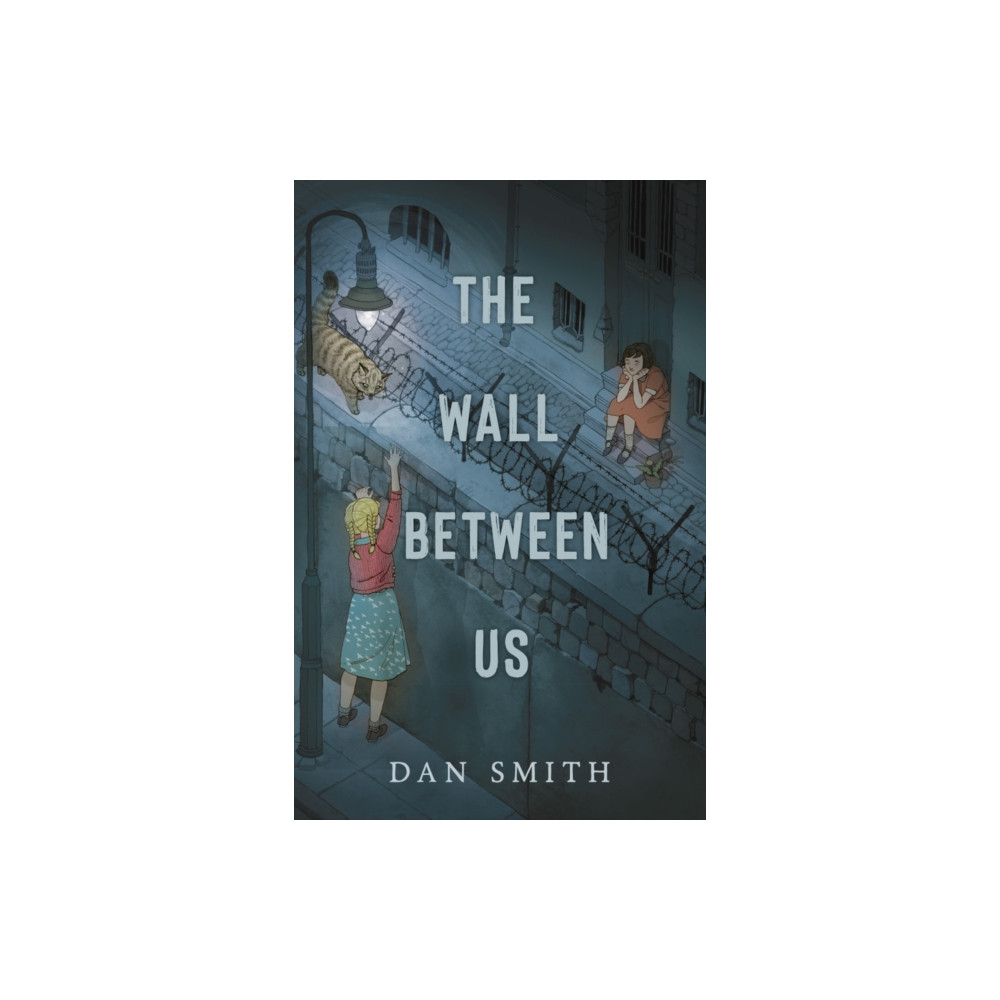 The Wall Between Us (häftad, english) Chicken House Ltd