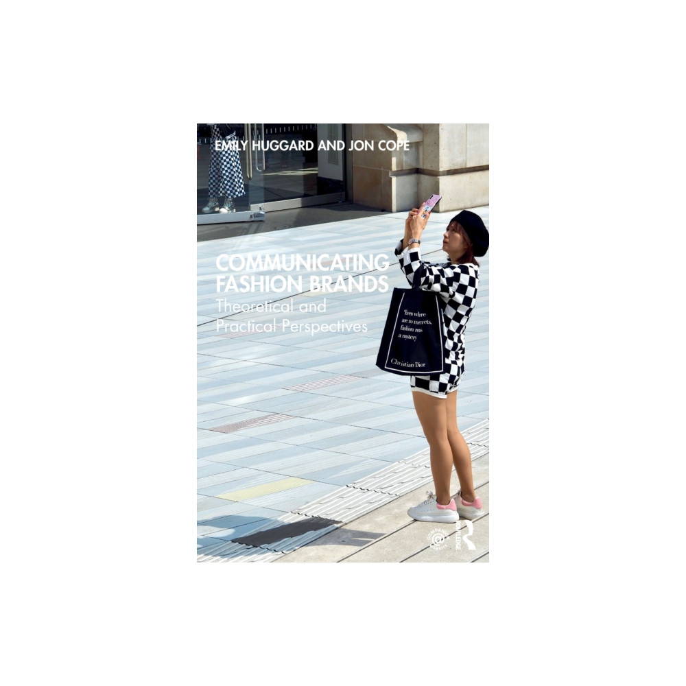 Communicating Fashion Brands (häftad, english) Taylor & francis ltd